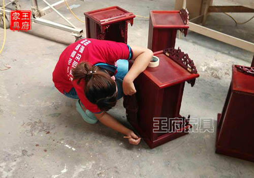定做佛龛厂家价格